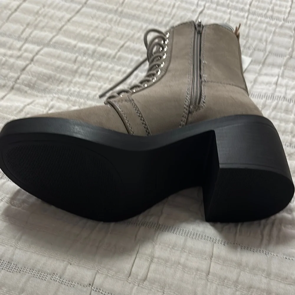 MIA Tan Combat Moto Boots with Rugged Sole - Picture 12 of 15